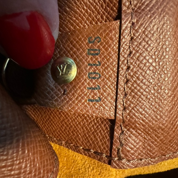 Louis Vuitton Monogram Musette SalsaCross Body EUC - Picture 5 of 9
